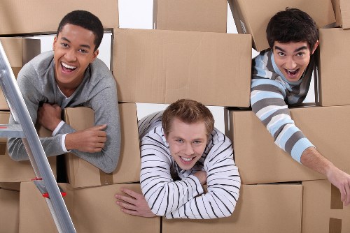 Local moving service handling access challenges in Chelsea